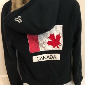 Aritzia TNA Limited Edition Olympic Canada